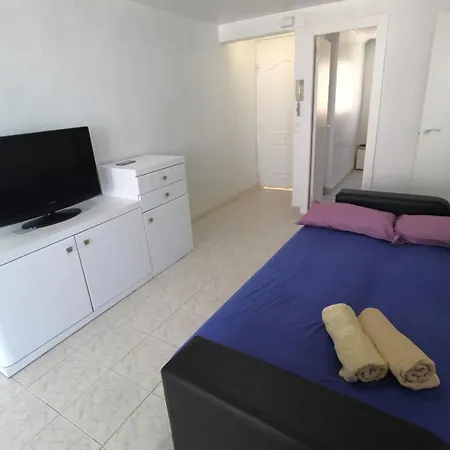 Coastal Retreat: Cabo De Las Huertas Beachfront Apartment Alicante
